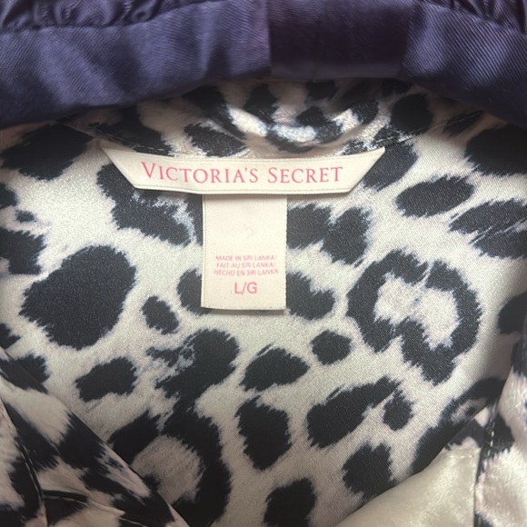 Victoria Secret Large 2 piece pajamas Leopard print size large - Picture 3 of 9